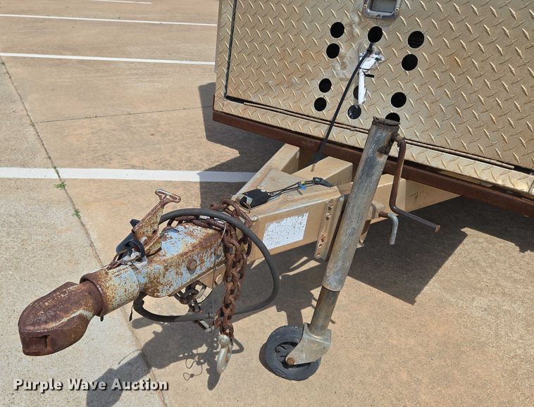 image for item EN8085 2006 Coachcraft fiber optic splicing trailer