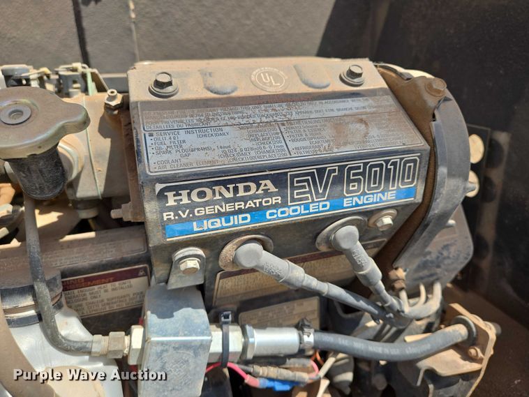 image for item EN8085 2006 Coachcraft fiber optic splicing trailer