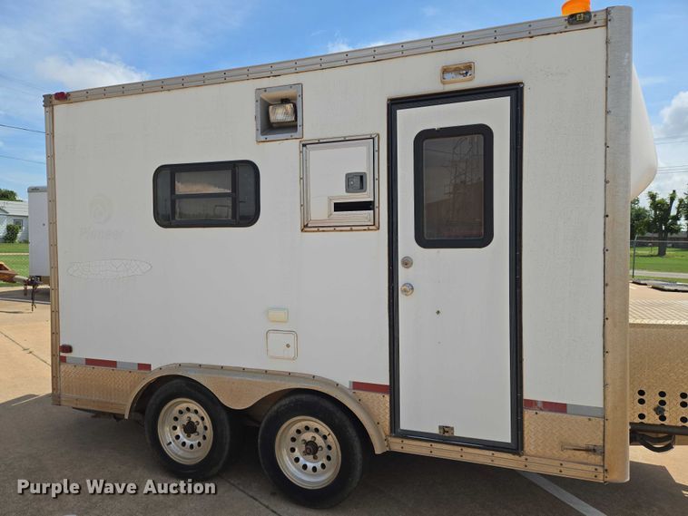 image for item EN8085 2006 Coachcraft fiber optic splicing trailer