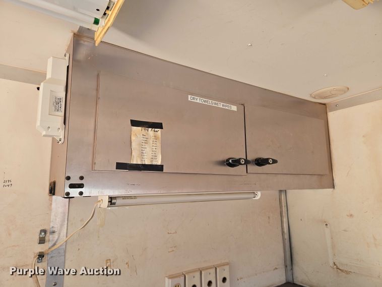 image for item EN8085 2006 Coachcraft fiber optic splicing trailer