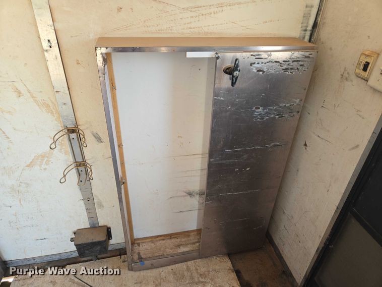 image for item EN8085 2006 Coachcraft fiber optic splicing trailer