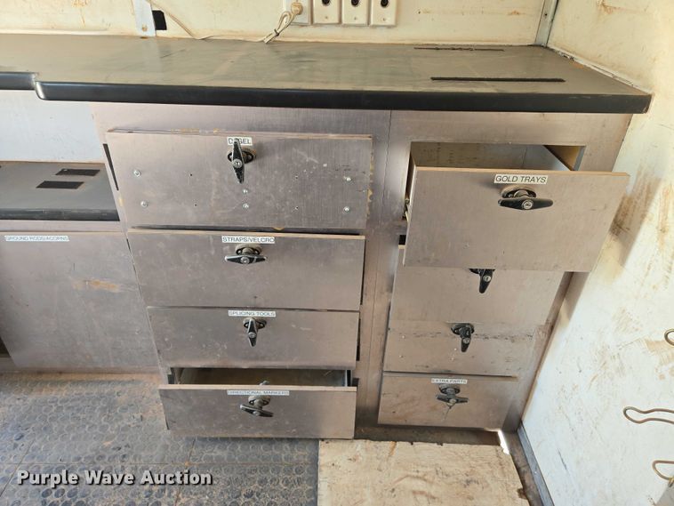 image for item EN8085 2006 Coachcraft fiber optic splicing trailer