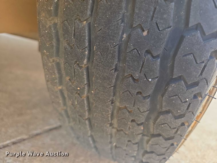 image for item EN8085 2006 Coachcraft fiber optic splicing trailer