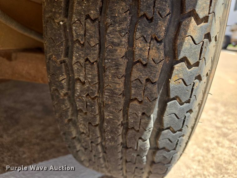 image for item EN8085 2006 Coachcraft fiber optic splicing trailer