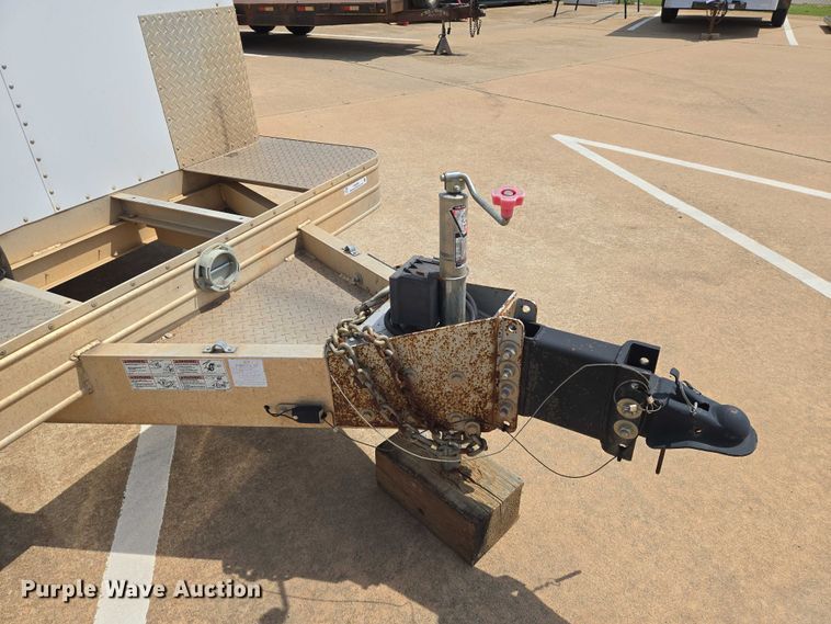 image for item EN8086 2018 Featherlite fiber optic splicing trailer