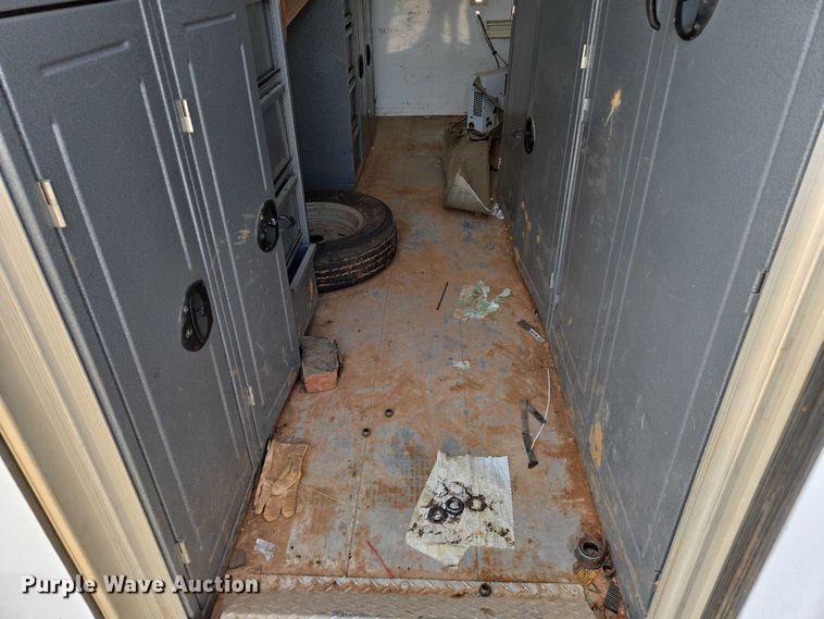 image for item EN8086 2018 Featherlite fiber optic splicing trailer