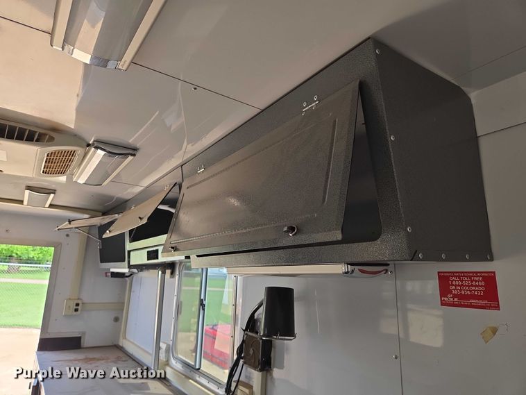 image for item EN8086 2018 Featherlite fiber optic splicing trailer