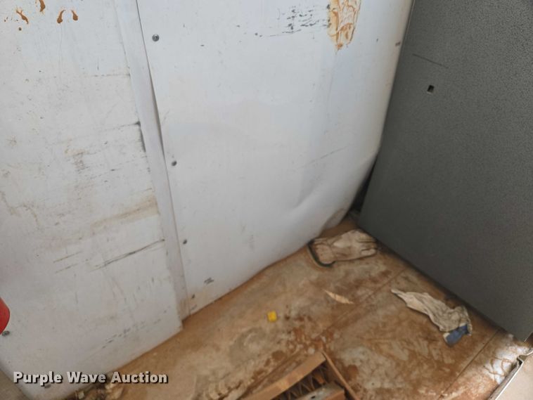 image for item EN8086 2018 Featherlite fiber optic splicing trailer