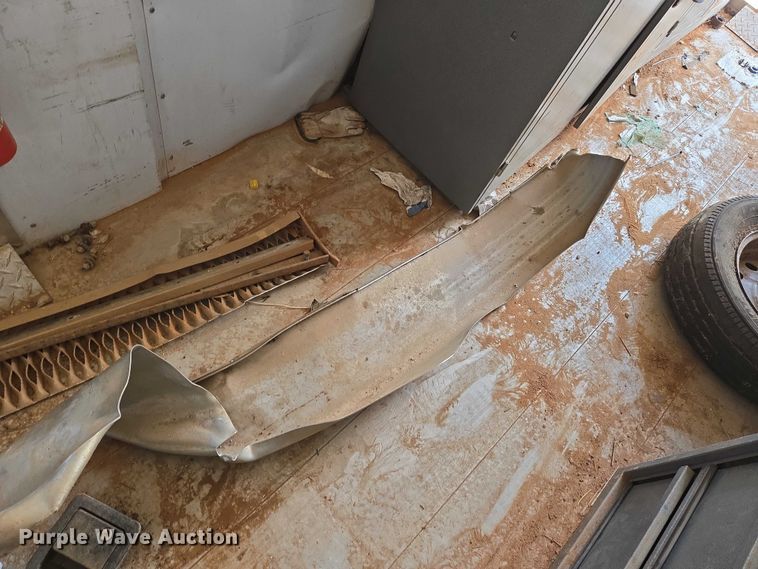 image for item EN8086 2018 Featherlite fiber optic splicing trailer