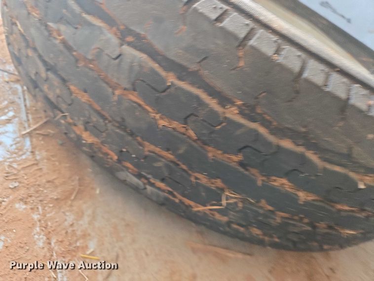 image for item EN8086 2018 Featherlite fiber optic splicing trailer