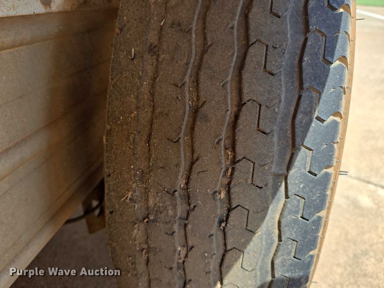 image for item EN8086 2018 Featherlite fiber optic splicing trailer