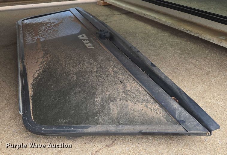 image for item EN8087 ARE pickup truck topper