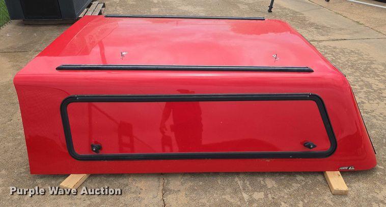 image for item EN8089 ARE pickup truck topper