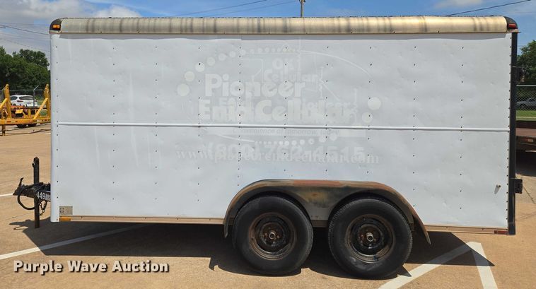 image for item EN8090 1990 Wells Cargo enclosed cargo trailer