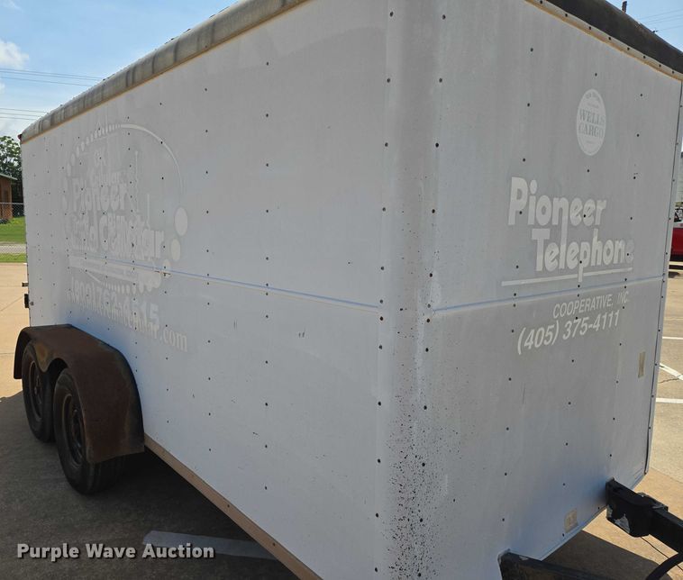 image for item EN8090 1990 Wells Cargo enclosed cargo trailer