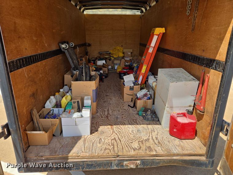 image for item EN8090 1990 Wells Cargo enclosed cargo trailer