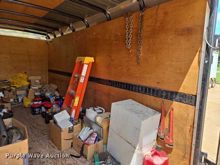 image for item EN8090 1990 Wells Cargo enclosed cargo trailer