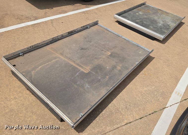 image for item EN8091 (2) Cargo Glide CG-1500 truck bed slide outs