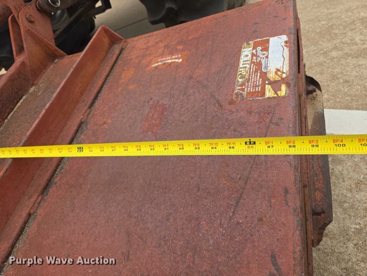 image for item EN8105 1985 Case IH 685 tractor