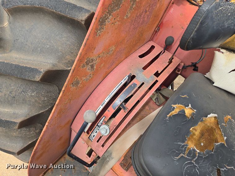 image for item EN8105 1985 Case IH 685 tractor