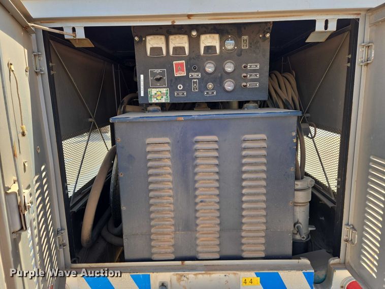 image for item EN8106 Stewert & Stevenson TM-4GT-130 generator