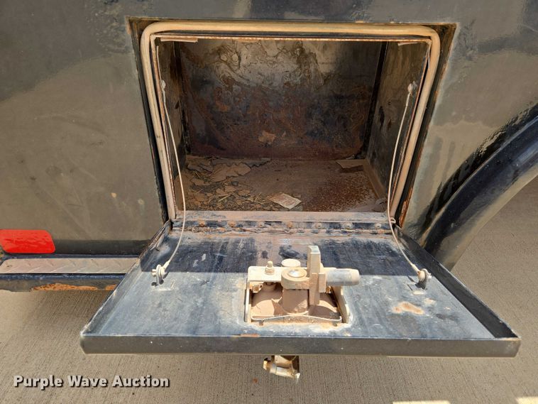 image for item EN8114 CM 503055 utility bed