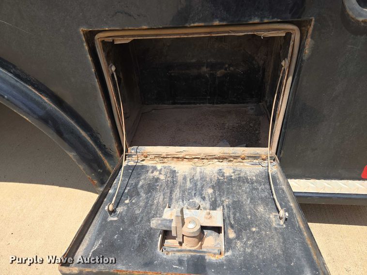 image for item EN8114 CM 503055 utility bed