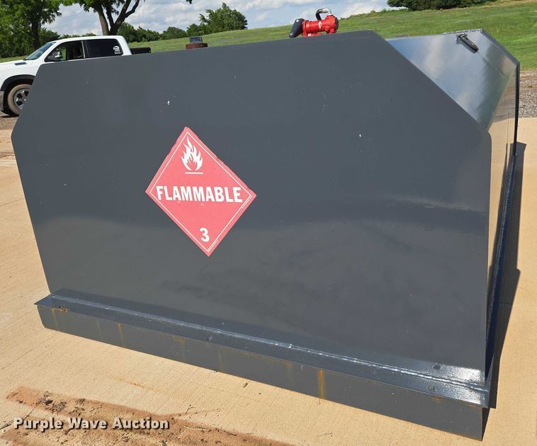 image for item EN8121 Fuel tank