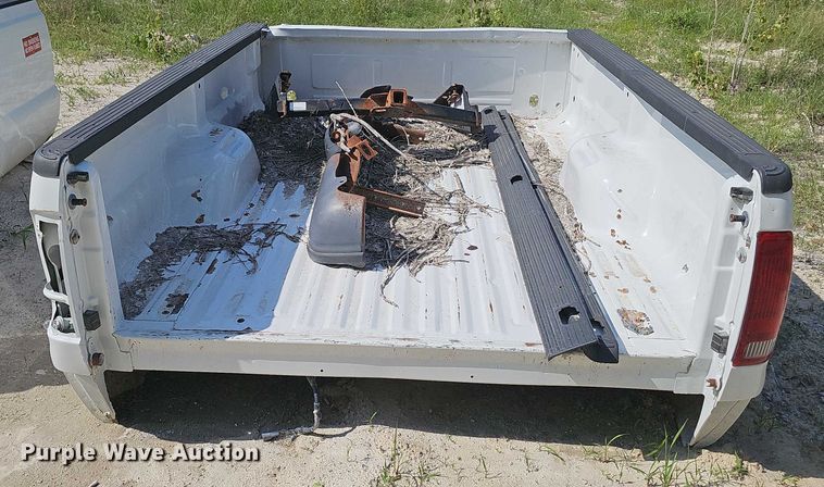 image for item EO1075 Pickup truck bed