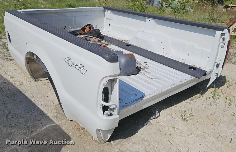 image for item EO1075 Pickup truck bed