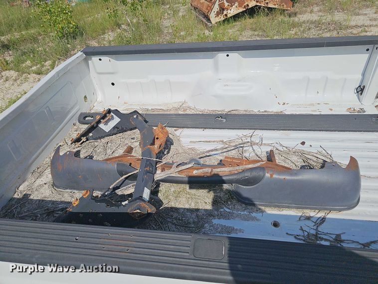 image for item EO1075 Pickup truck bed