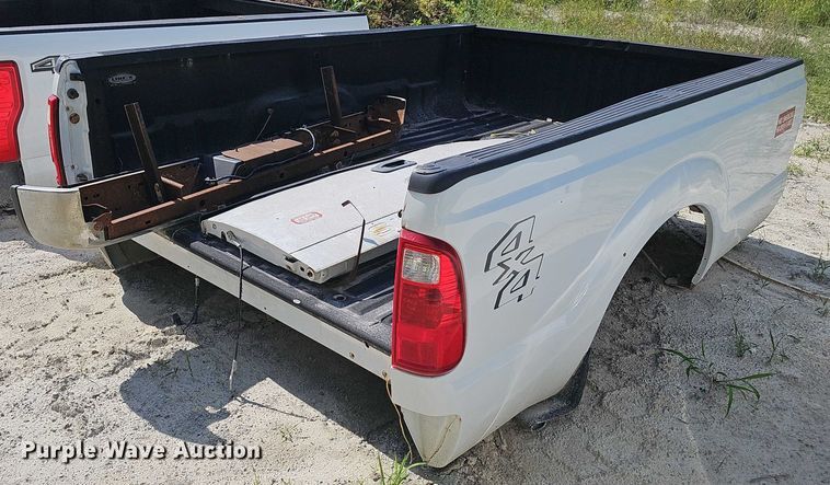 image for item EO1076 Pickup truck bed