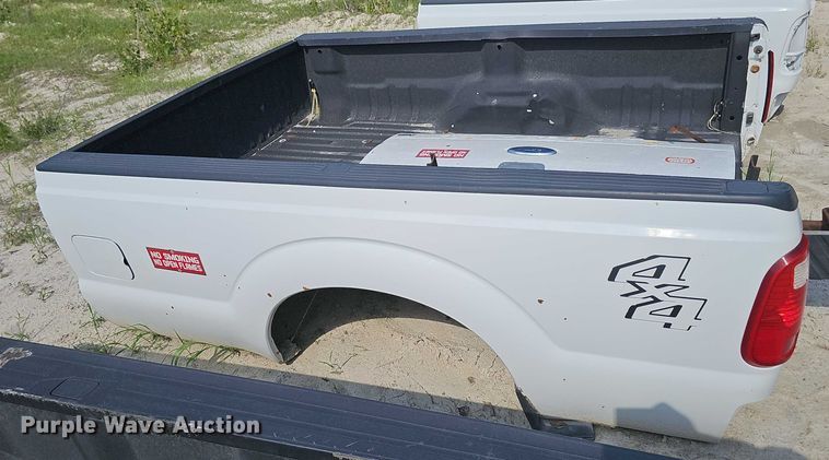 image for item EO1076 Pickup truck bed