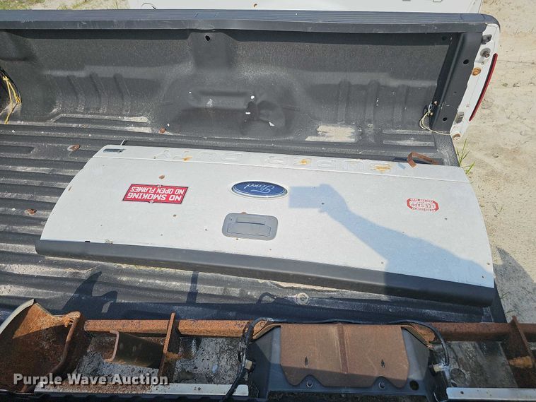 image for item EO1076 Pickup truck bed