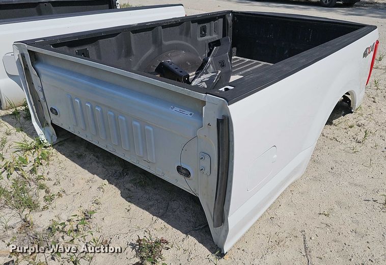 image for item EO1077 Pickup truck bed