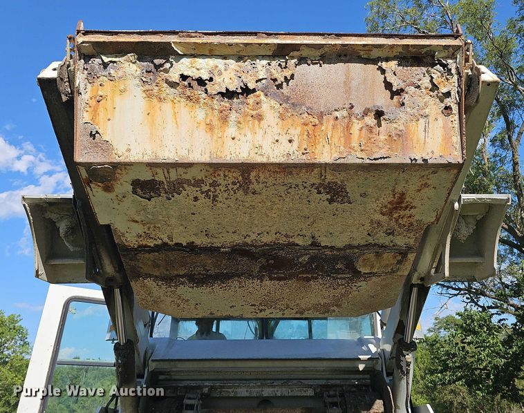 image for item EO1080 Athey  H-10 street sweeper