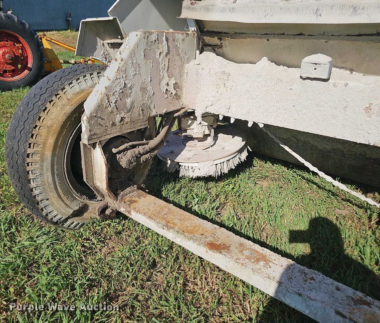 image for item EO1080 Athey  H-10 street sweeper