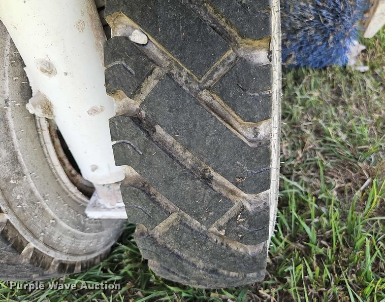 image for item EO1080 Athey  H-10 street sweeper