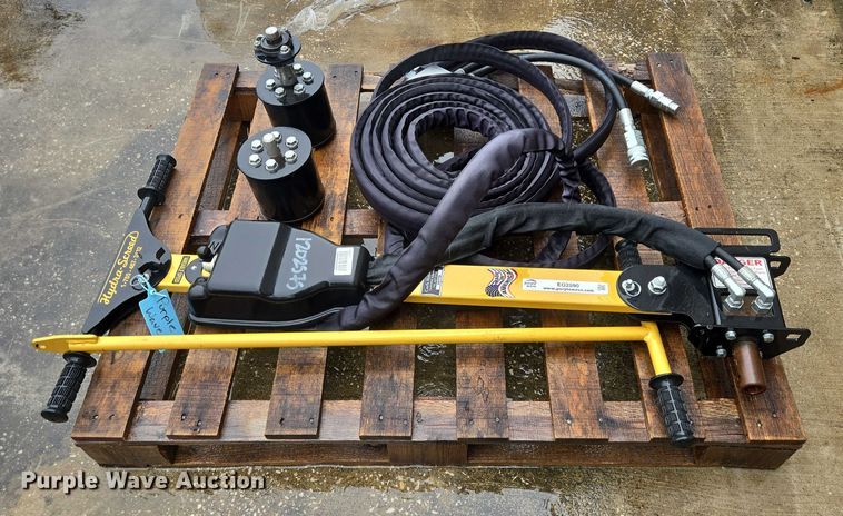 image for item EQ2590 Curb Roller HS1772 curb roller