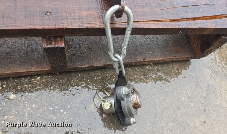 image for item EQ2591 Curb Roller batt screed