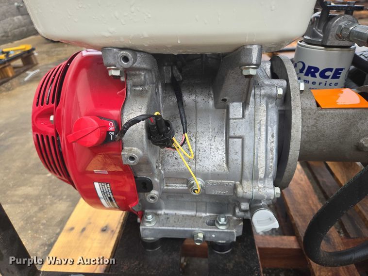 image for item EQ2592 Curb Roller HP1813 hydraulic power source