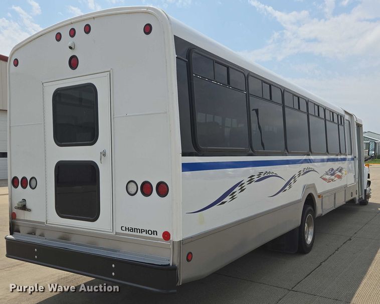 image for item ER5268 2007 Chevrolet C5V042 shuttle bus