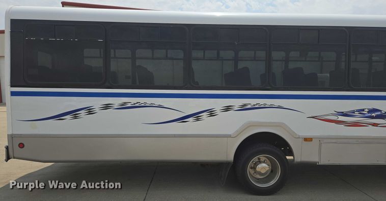 image for item ER5268 2007 Chevrolet C5V042 shuttle bus