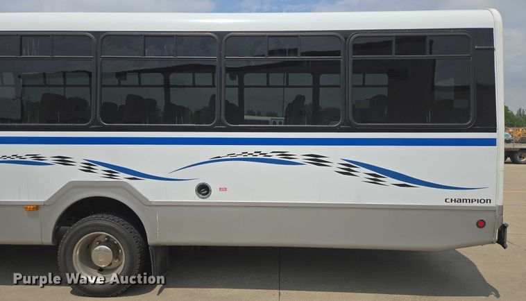 image for item ER5268 2007 Chevrolet C5V042 shuttle bus