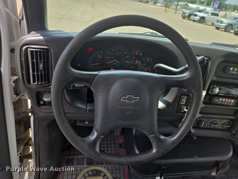 image for item ER5268 2007 Chevrolet C5V042 shuttle bus