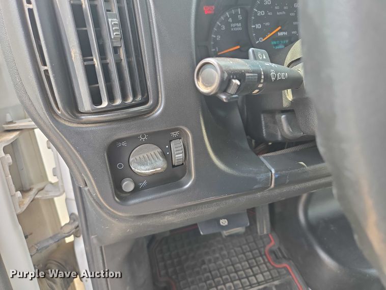 image for item ER5268 2007 Chevrolet C5V042 shuttle bus