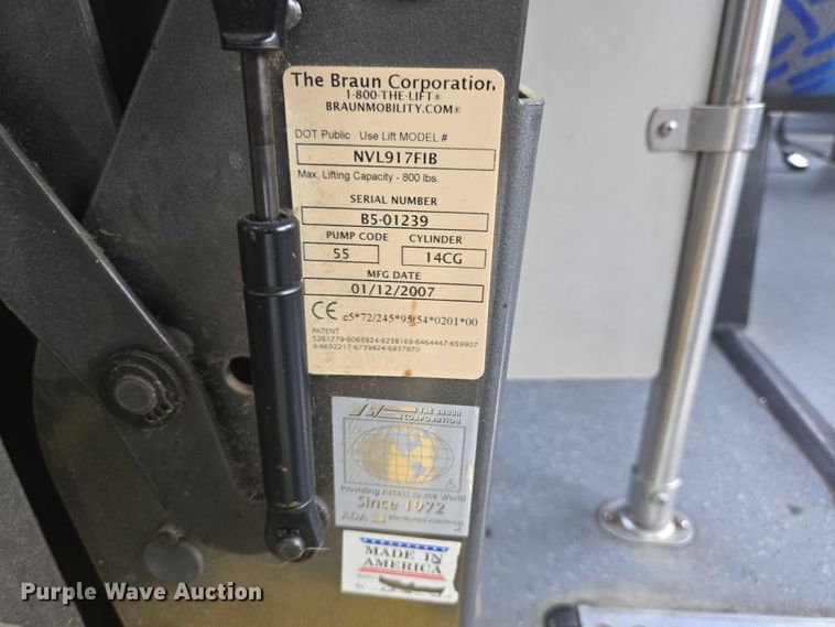 image for item ER5268 2007 Chevrolet C5V042 shuttle bus