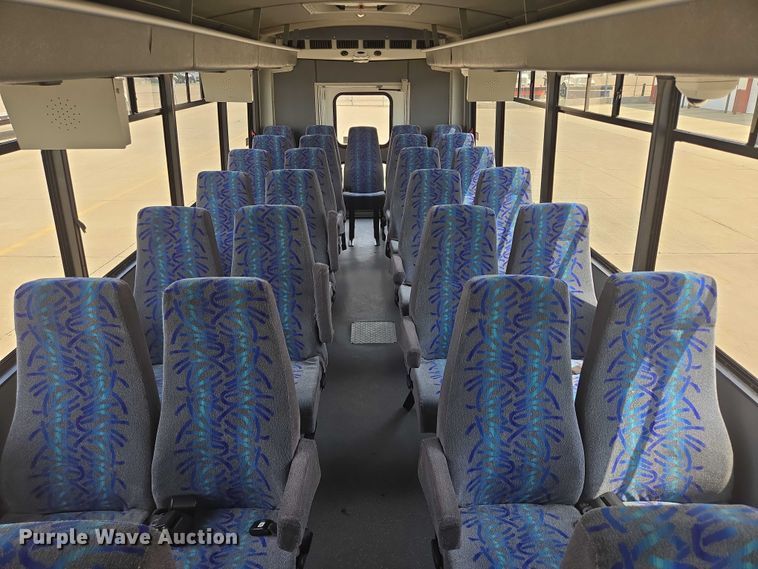 image for item ER5268 2007 Chevrolet C5V042 shuttle bus