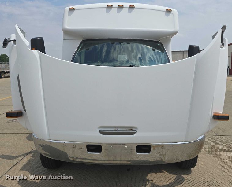 image for item ER5268 2007 Chevrolet C5V042 shuttle bus