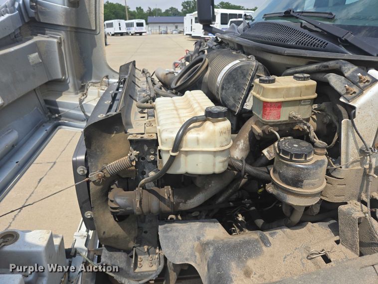 image for item ER5268 2007 Chevrolet C5V042 shuttle bus